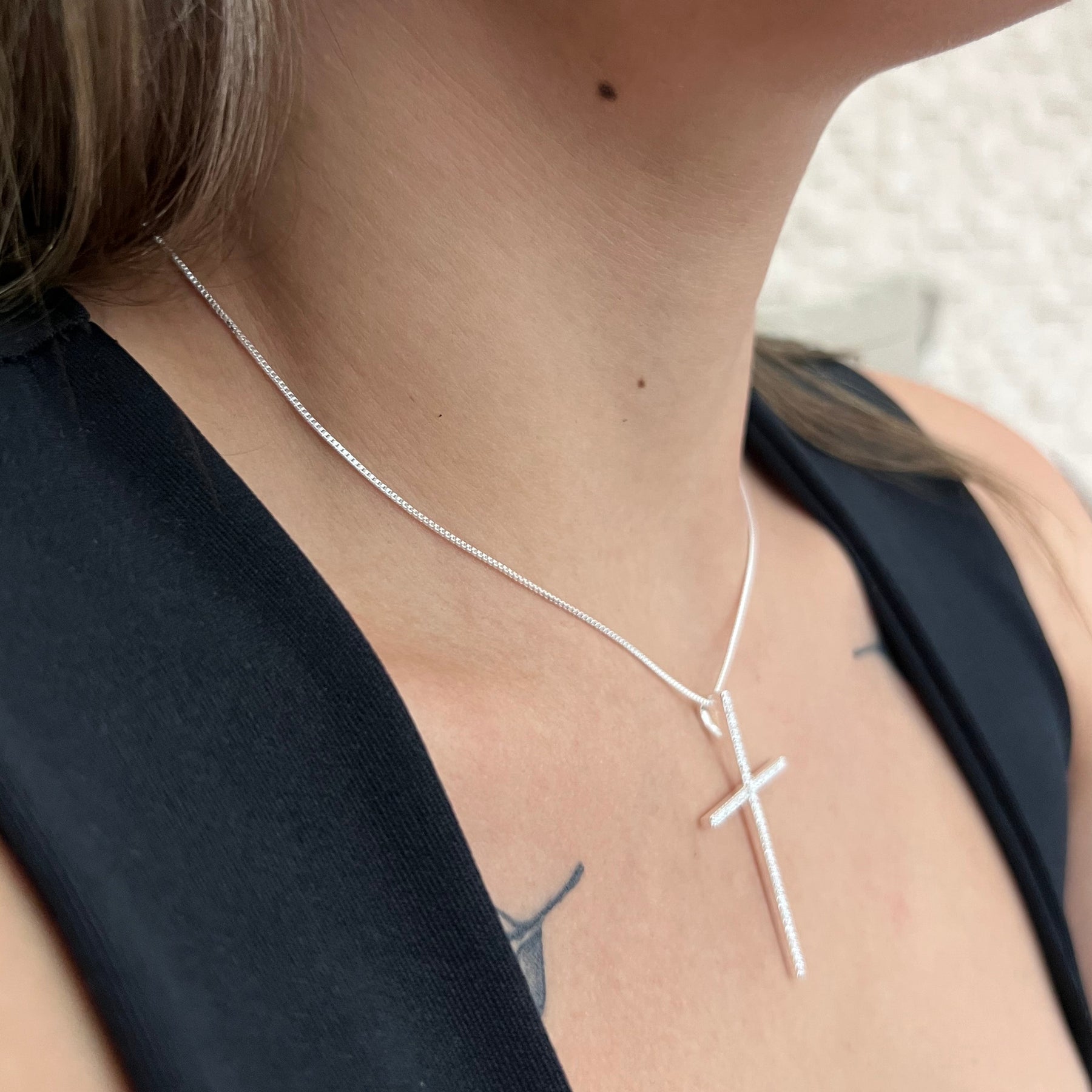 Colar de Prata 925 Cruz Cravejada