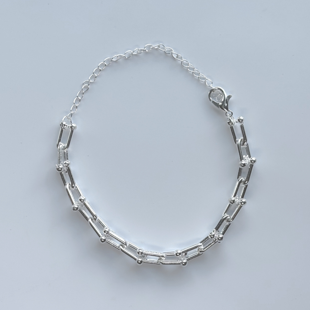 Pulseira Feminina Folheada em Formato de Corrente com elos Detalhados