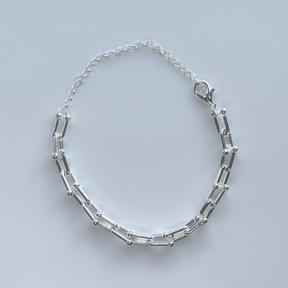 Pulseira Feminina Folheada em Formato de Corrente com elos Detalhados