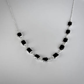 Colar folheado Noite Prateada com Zircônias Negras Regulável