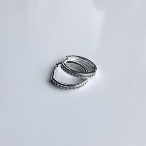 Brinco Prateado Argola Cravejada [Antialérgico]