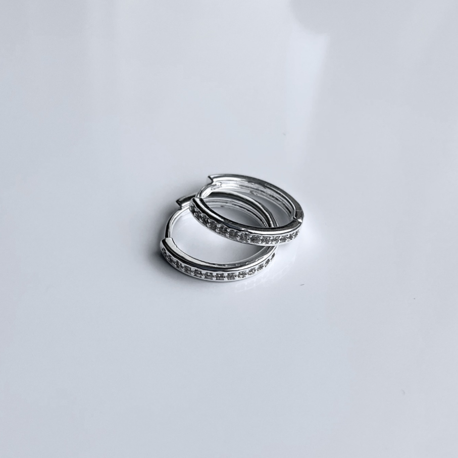 Brinco Prateado Argola Cravejada [Antialérgico]